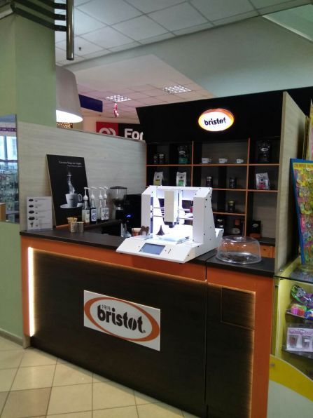 Chocola3d new white  Noviy mall.jpg